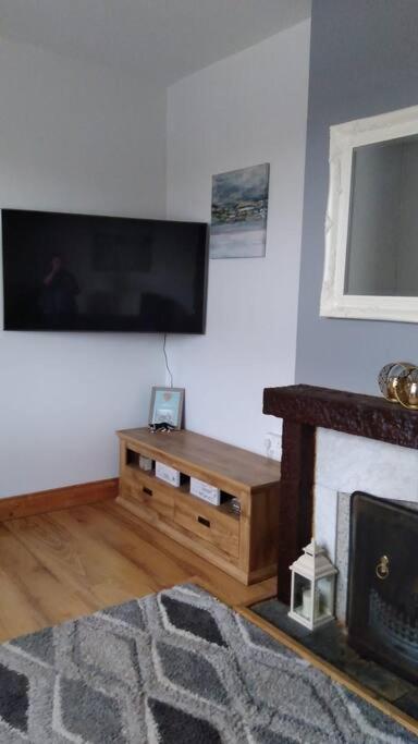 Cheerful Three Bedroom Country Cottage Ballina  Exteriér fotografie